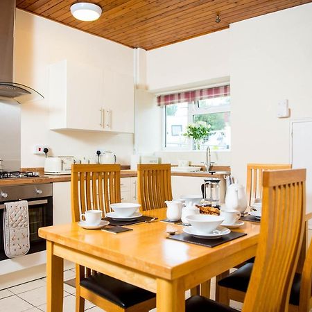 Awel Taf- Central Cottage Ideal For Families, With Parking Сент-Кліарз Екстер'єр фото