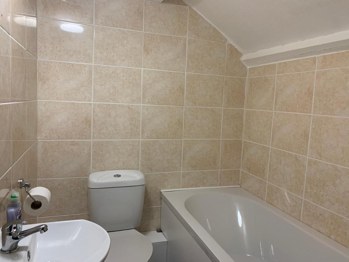 Awel Taf- Central Cottage Ideal For Families, With Parking Сент-Кліарз Екстер'єр фото